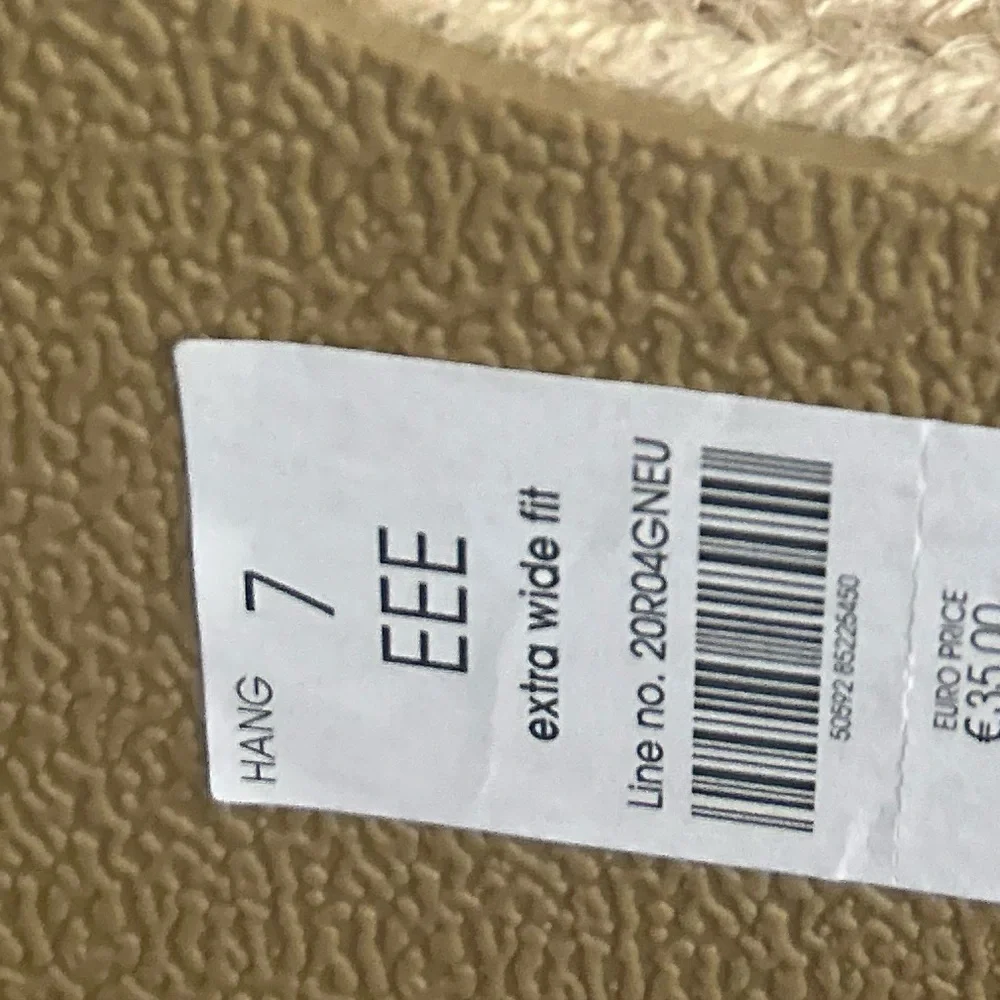 NWOB Evans Beige Edged Detail Espadrille Shoes Size 9 EEE Extra Wide Fit (UK 7)